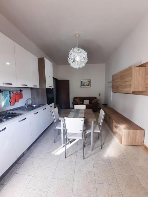 Appartamento In Villa Con Pineta 莱波拉诺 外观 照片