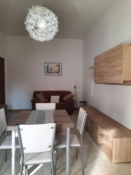 Appartamento In Villa Con Pineta 莱波拉诺 外观 照片